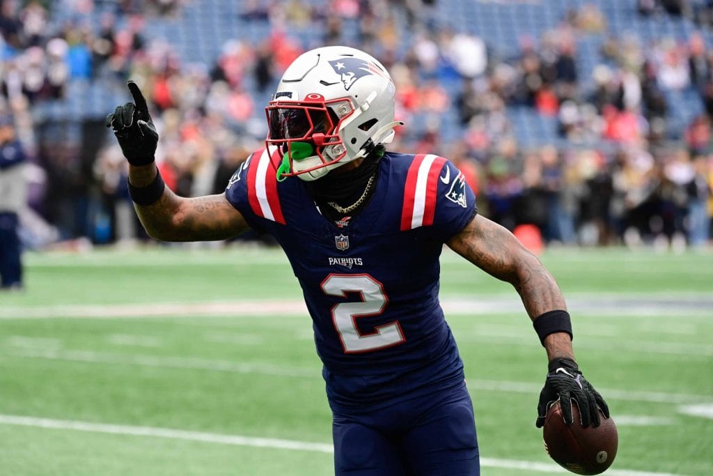Dec 17, 2023; Foxborough, Massachusetts, USA; New England Patriots cornerback Jalen Mills (2) warms up before a game against
