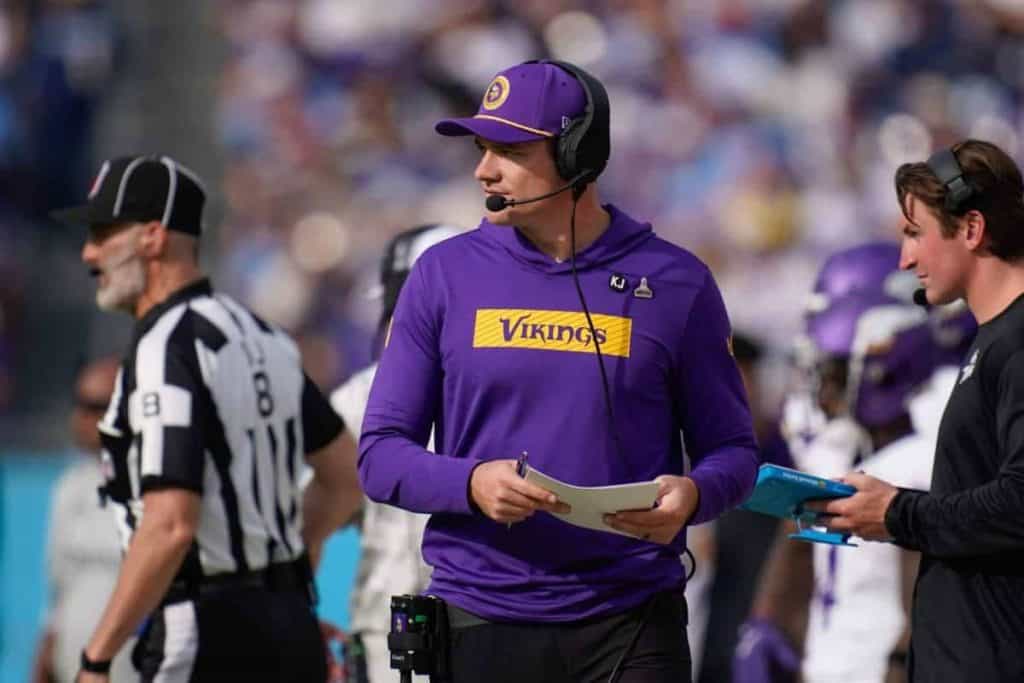 Minnesota Vikings head coach Kevin O'Connell, Jeff Okudah, Blake Cashman