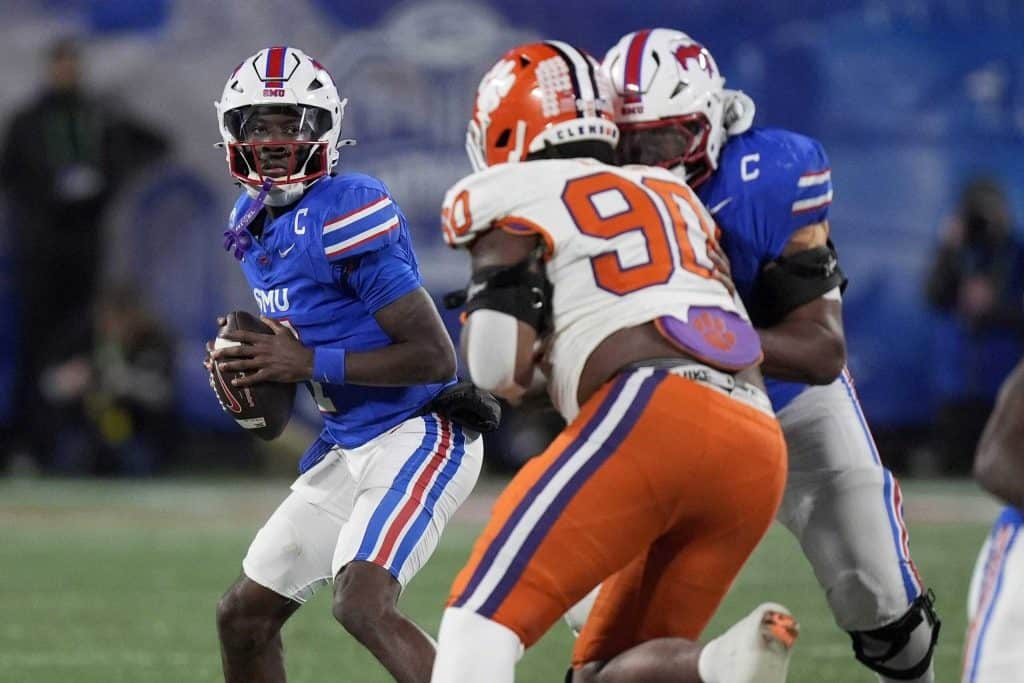 2025 Way-too-Early Elite Quarterback Heisman Contenders and Dark Horses