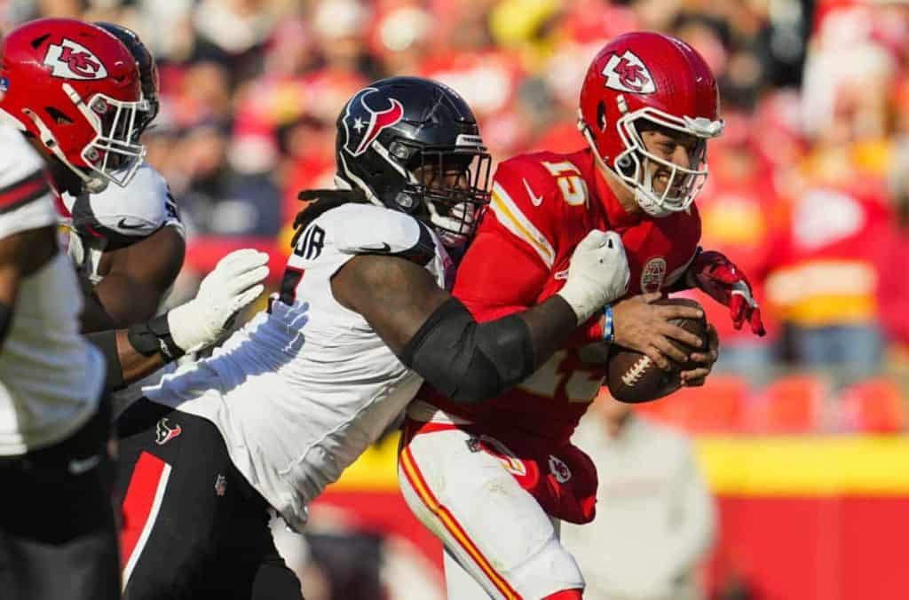 Houston Texans re-sign Mario Edwards Jr.