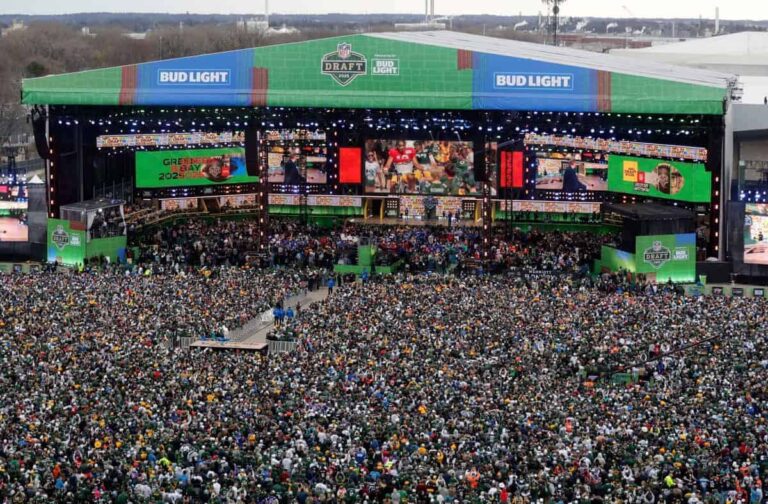 2025 NFL Draft First Round Grades