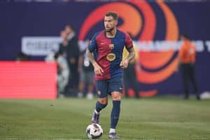 Iñigo Martínez Opens Up on Emotional Barcelona Exit and Move to Al Nassr at 34