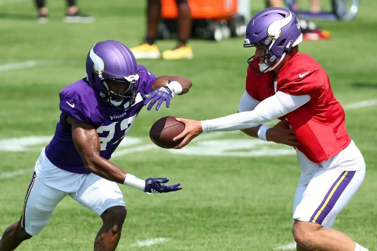 Minnesota Vikings Aaron Jones compares JJ McCarthy to Aaron Rodgers