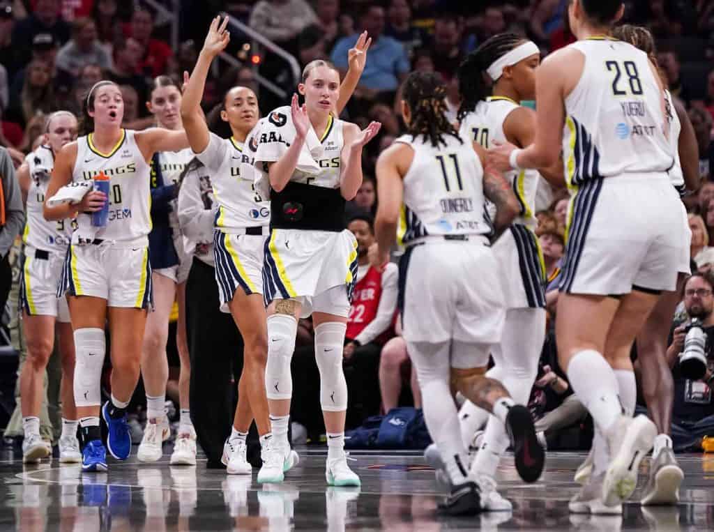 Dallas Wings, Maddy Siegrist