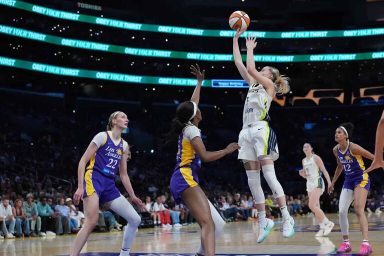 Bueckers vs Sparks, Dallas Wings vs. Valkyries