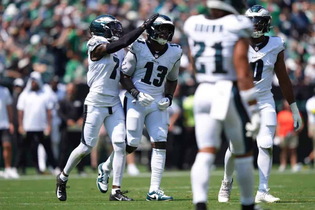 Azeez Ojulari, Eagles