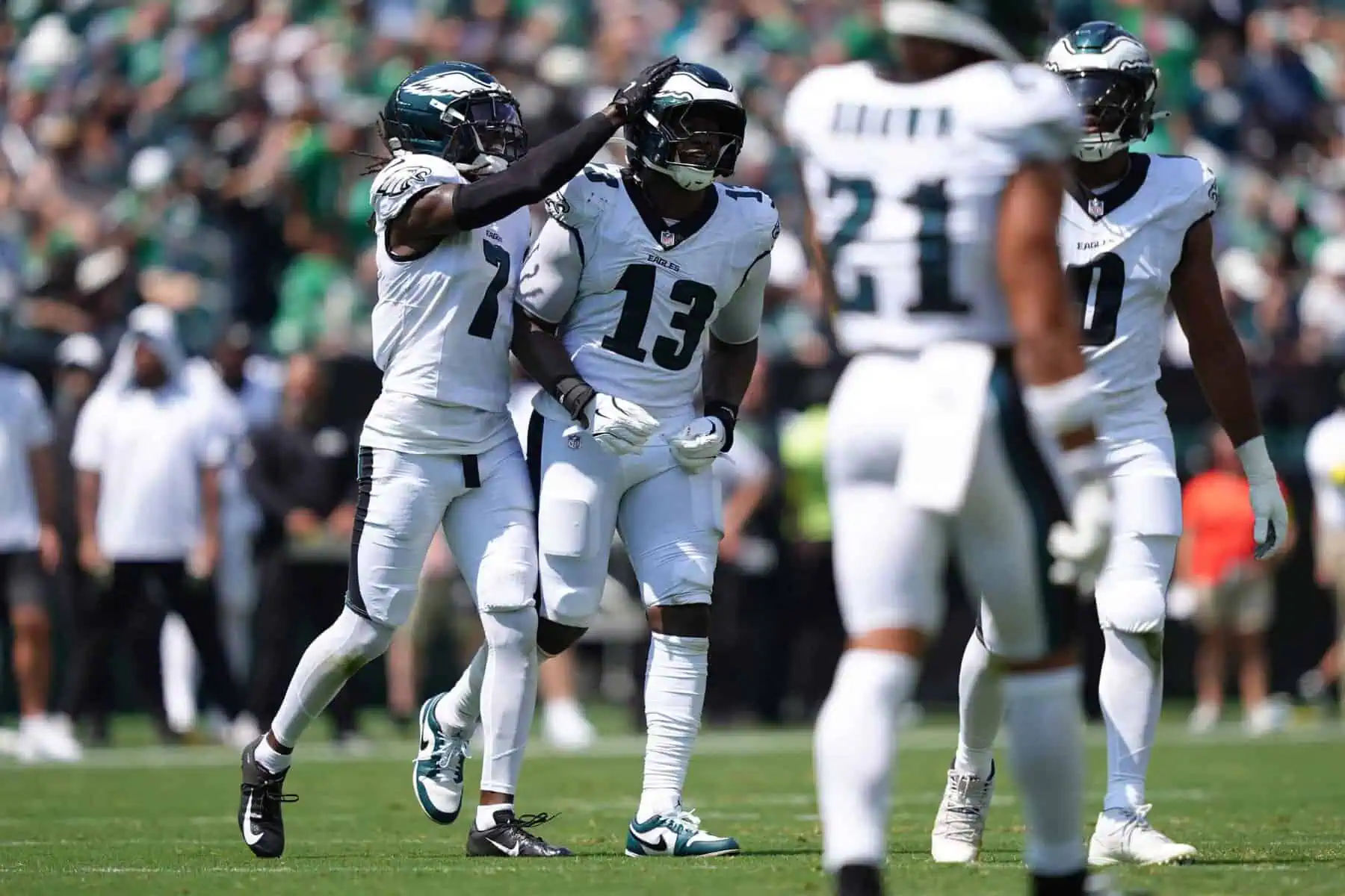 Azeez Ojulari, Eagles