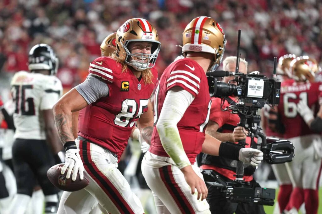 Top NFL DFS Redraft Lineups Start ‘em, Sit ‘em For Week 8