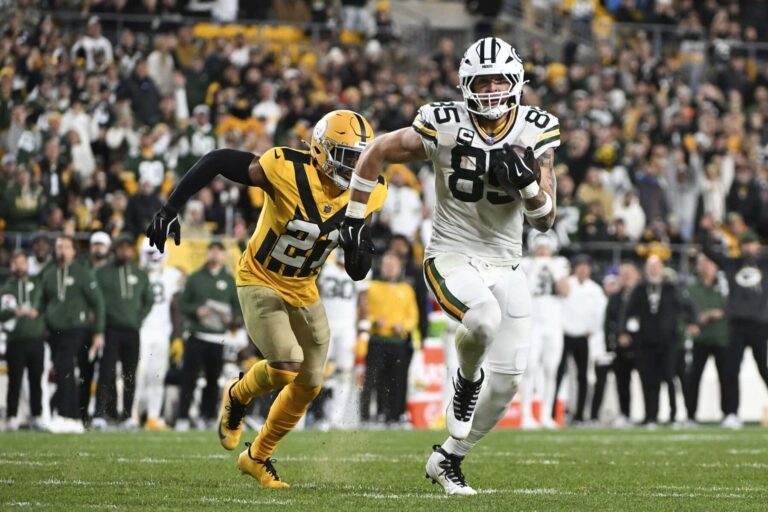 Sunday Night Football Packers-Steelers, Tucker Kraft