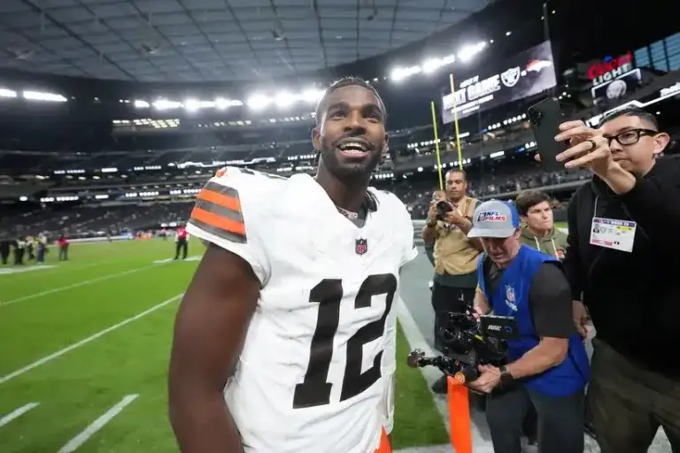 The Cleveland Browns named their starting QB.
