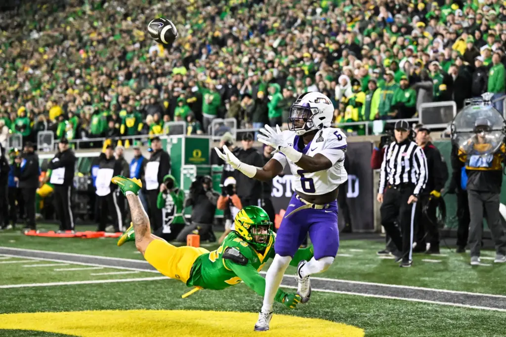 JMU's George Pettaway Catches a touchdown vs Oregon in CFP first round matchup