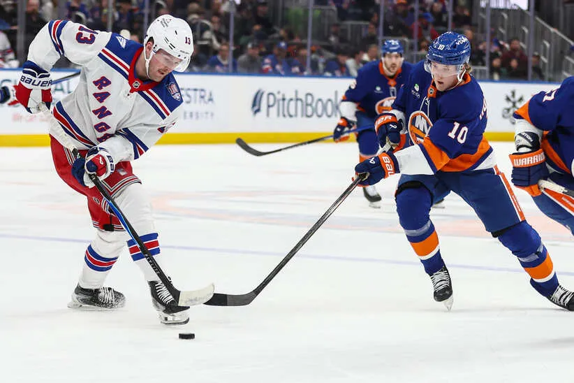 Rangers beat Islanders.