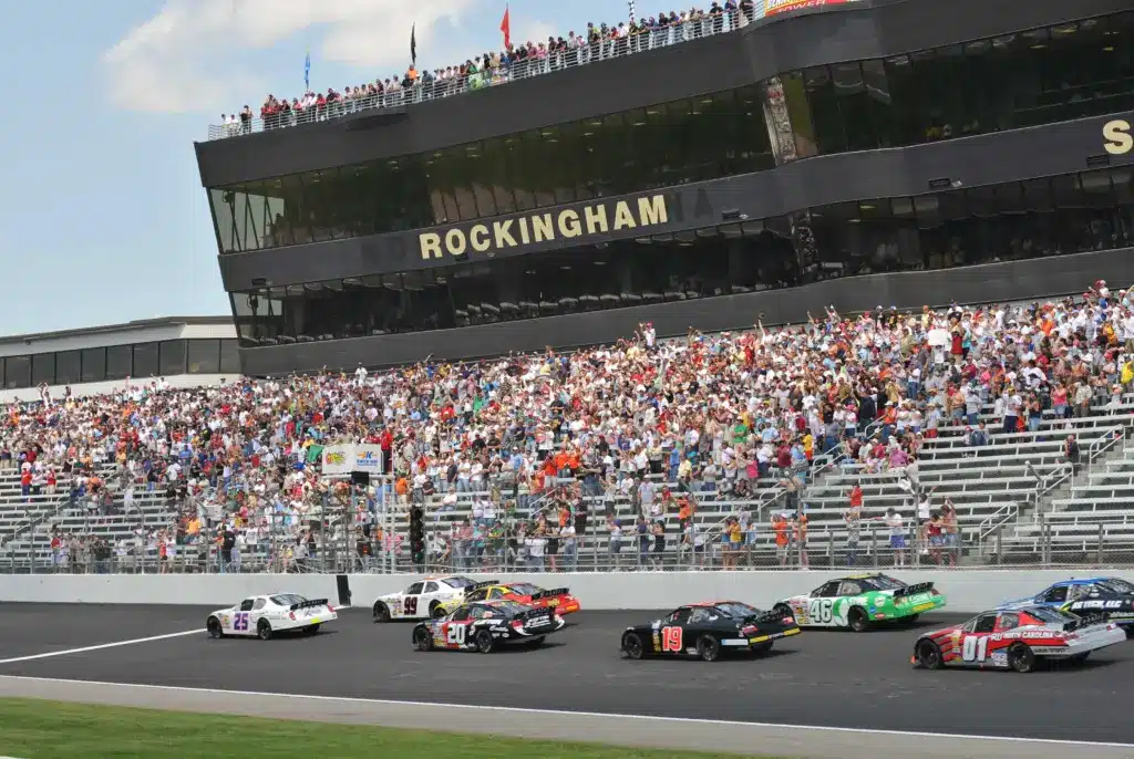 May 4, 2008; Rockingham, NC, USA; ARCA RE/MAX Series driver Joey Logano (25) leads the field to the green flag to begin the Carolina 500 at the Rockingham Speedway. Mandatory Credit: Imagn Images