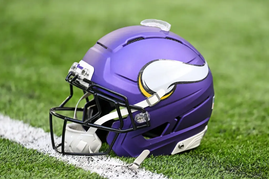 Minnesota Vikings Paul Allen In Hot Water Over ICE Comments, Randy Moss