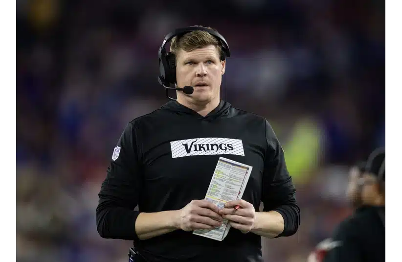 New Eagles O-Line coach Chris Kuper in the Wild-Card Round last year vs Rams