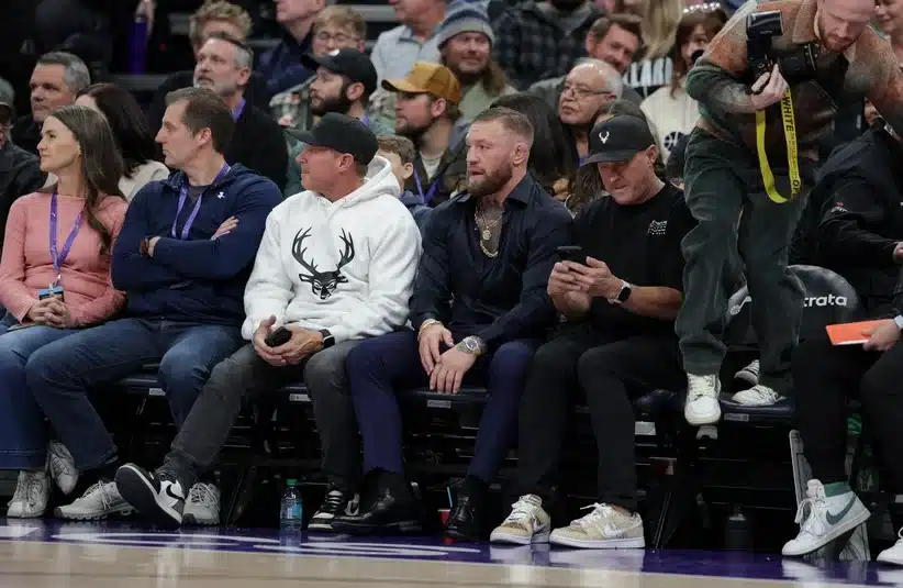 McGregor at the courtside of a NBA game.
