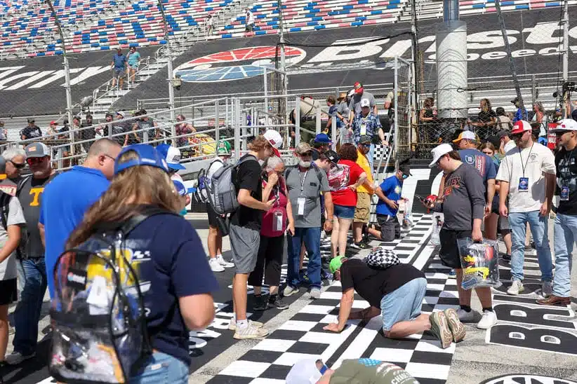 NASCAR, Fan Experience; Sep 13, 2025; Bristol, Tennessee, USA; NASCAR fans participate in the track walk prior to the race at Bristol Motor Speedway.