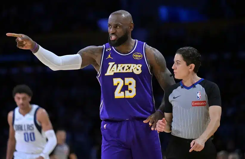 LeBron James giving a signal in a Dallas Mavericks Game