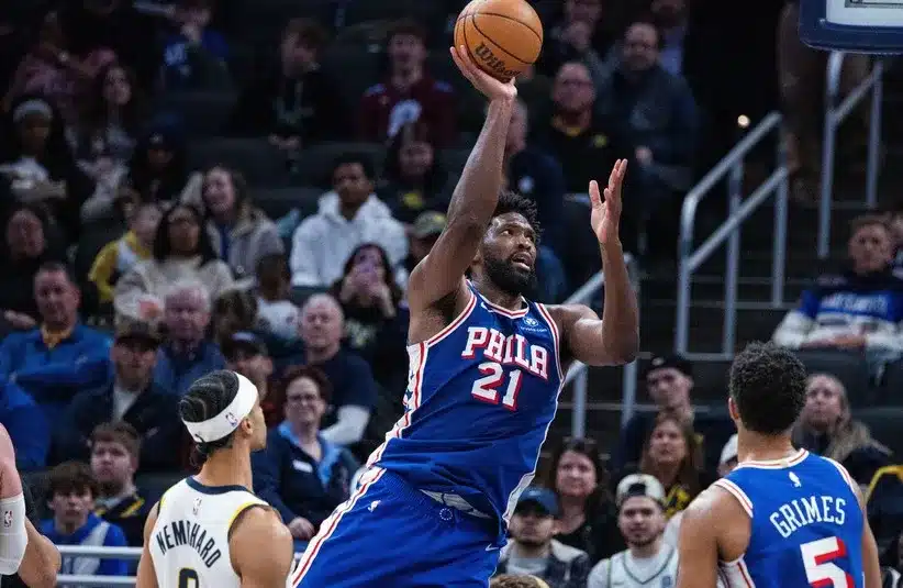 Philadelphia 76ers center/forward Joel Embiid (21) shoots the ball