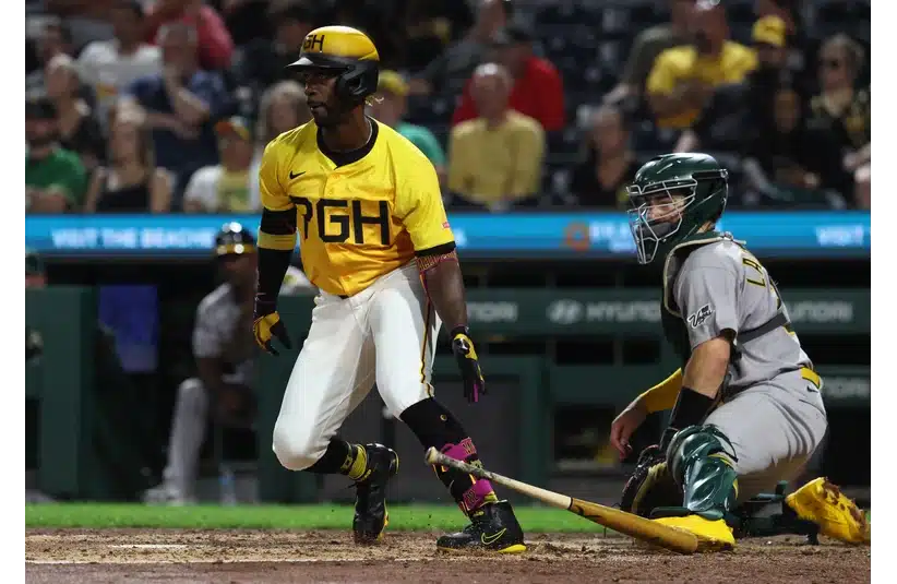 Andrew McCutchen swinging the bat in Pittsburgh