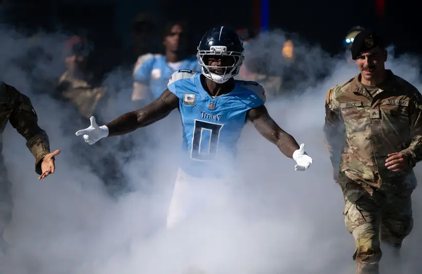 Tennessee Titans wide receiver Calvin Ridley (0) takes the field against the Houston Texans in the first half at Nissan Stadium.
