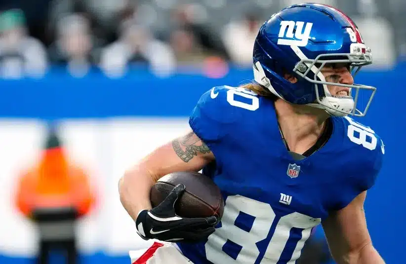 New York Giants wide receiver Gunner Olszewski (80) runs the ball