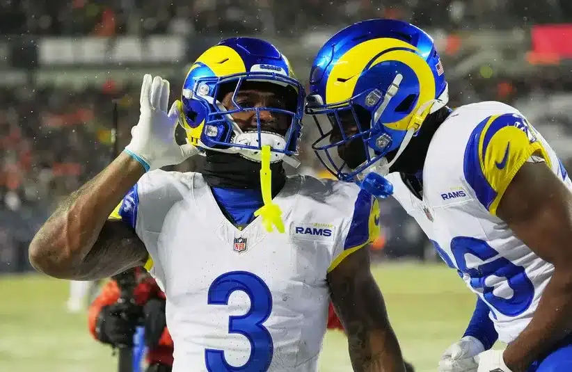 Los Angeles Rams safety Kam Curl (3) acknowledges the crowd