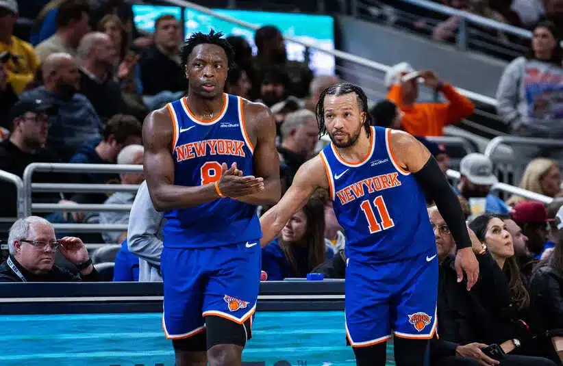 New York Knicks forward/guard Og Anunoby (8) and guard Jalen Brunson (11