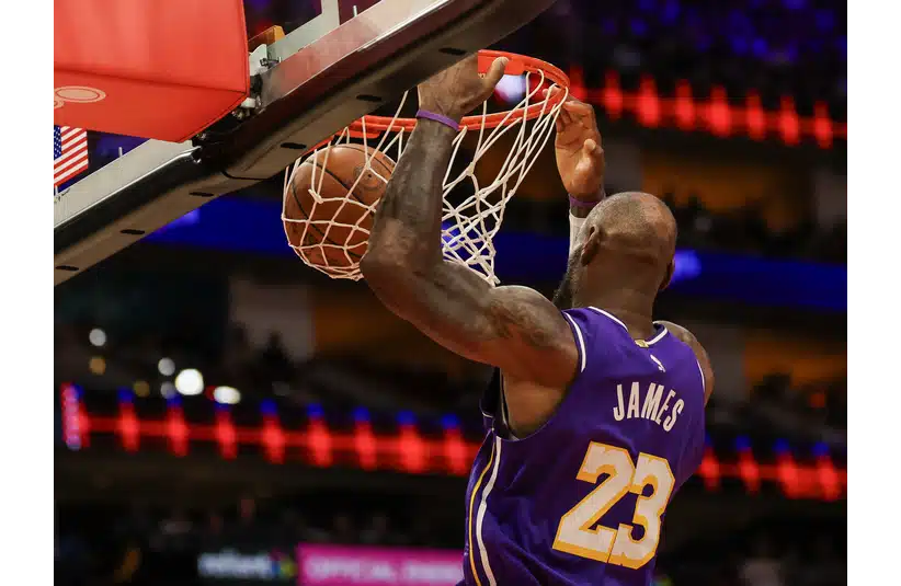 Lebron violently slamming the dunk down