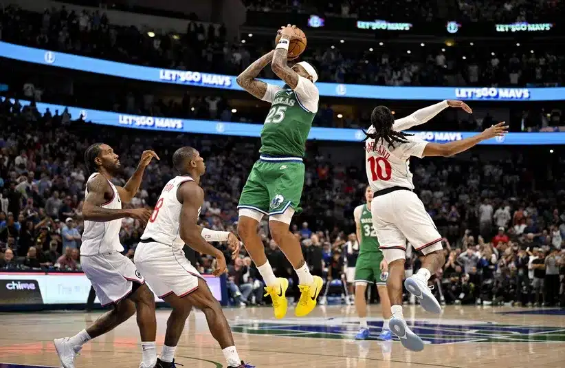 Dallas Mavericks forward P.J. Washington (25) attempts a jump shot