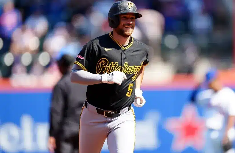 Pittsburgh Pirates second baseman Brandon Lowe (5) trots around the bases