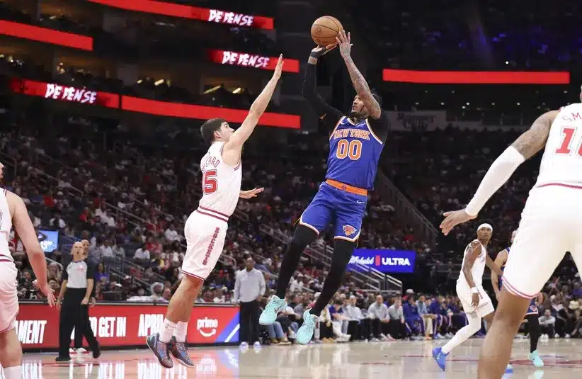 New York Knicks guard Jordan Clarkson (00) shoots the ball.