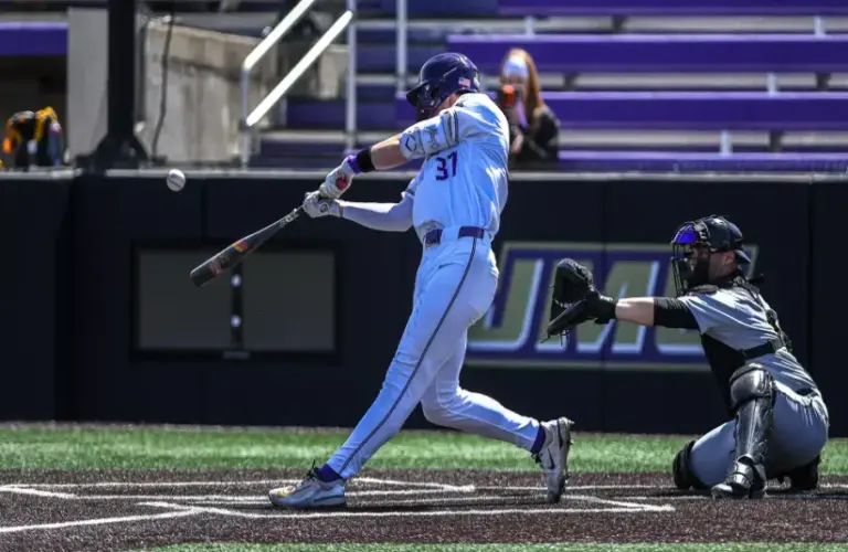 Miscue prevents James Madison from Winning.