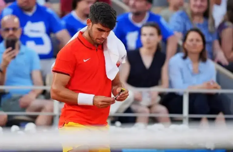Alcaraz trying to test his hand after the injury