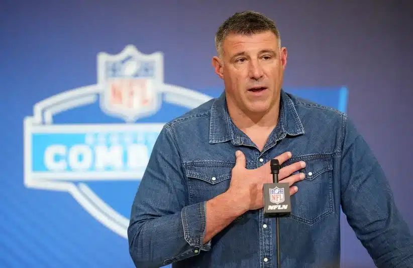 Vrabel speaking at an NFL meeting