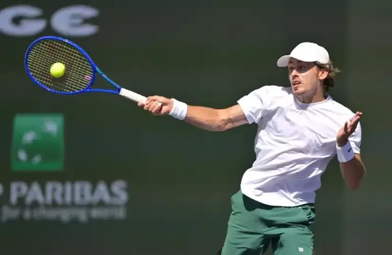 Alex de Minaur (AUS) during a practice session.