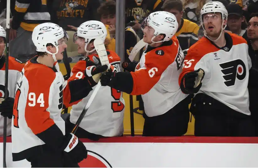 Porter Martone celebrating with the Flyers teammates. Pittsburgh Penguins, Philadelphia Flyers