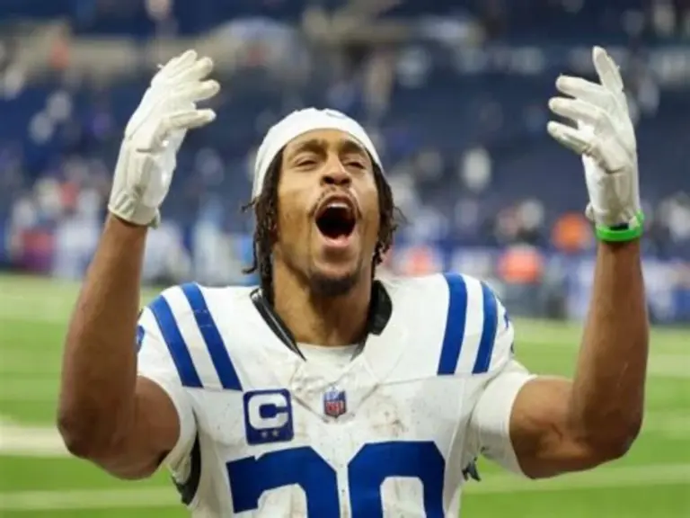 Colts running back Johthan Taylor reaches new deal with team.